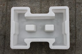 預制護坡模具該怎么養護？